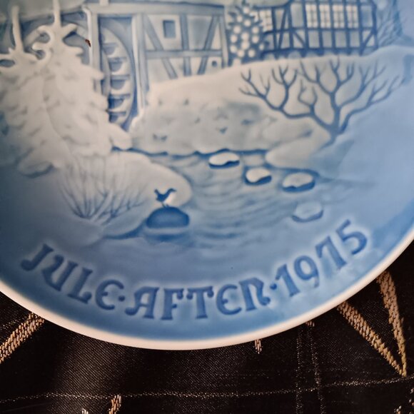 JULE AFTER 1975 B&G BING & GRONDAHL COPENHAGEN DENMARK PLATE OLD WATER MILL - Picture 2 of 5
